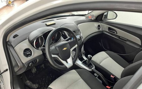 Chevrolet Cruze II, 2013 год, 897 000 рублей, 16 фотография