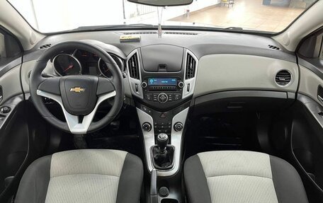 Chevrolet Cruze II, 2013 год, 897 000 рублей, 23 фотография