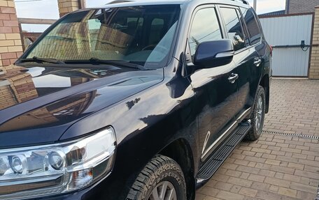 Toyota Land Cruiser 200, 2020 год, 7 500 000 рублей, 2 фотография