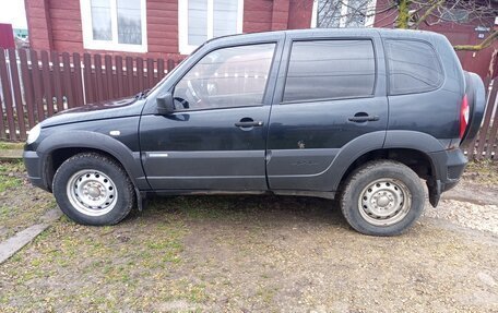 Chevrolet Niva I рестайлинг, 2012 год, 400 000 рублей, 19 фотография