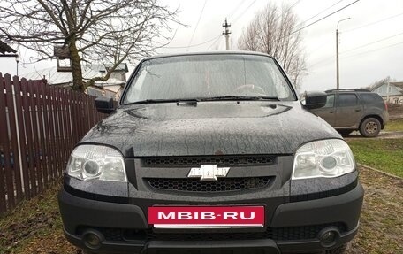 Chevrolet Niva I рестайлинг, 2012 год, 400 000 рублей, 21 фотография