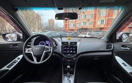 Hyundai Solaris II рестайлинг, 2013 год, 900 000 рублей, 9 фотография