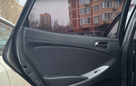 Hyundai Solaris II рестайлинг, 2013 год, 900 000 рублей, 15 фотография