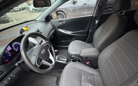 Hyundai Solaris II рестайлинг, 2013 год, 900 000 рублей, 13 фотография