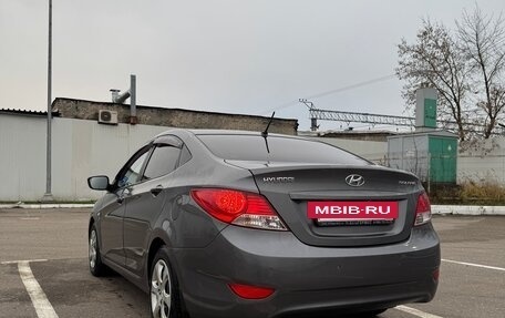 Hyundai Solaris II рестайлинг, 2013 год, 900 000 рублей, 6 фотография