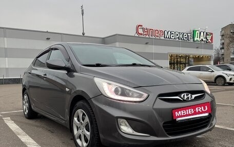 Hyundai Solaris II рестайлинг, 2013 год, 900 000 рублей, 8 фотография