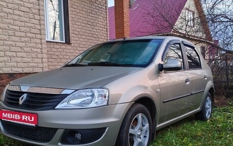 Renault Logan I, 2010 год, 450 000 рублей, 3 фотография