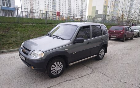 Chevrolet Niva I рестайлинг, 2013 год, 499 000 рублей, 4 фотография