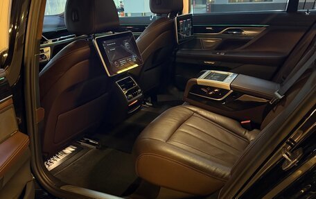 BMW 7 серия, 2017 год, 5 400 000 рублей, 9 фотография