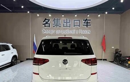 Volkswagen Touran III, 2023 год, 2 334 115 рублей, 5 фотография