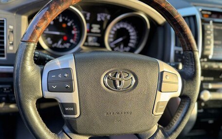 Toyota Land Cruiser 200, 2015 год, 5 200 000 рублей, 10 фотография