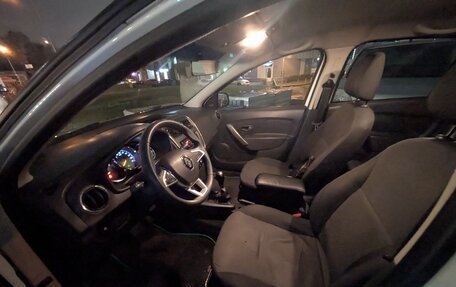 Renault Logan II, 2020 год, 750 000 рублей, 11 фотография