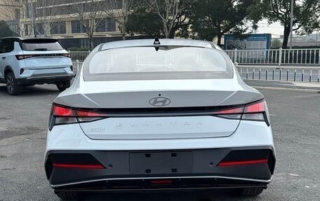 Hyundai Elantra, 2025 год, 1 890 000 рублей, 4 фотография