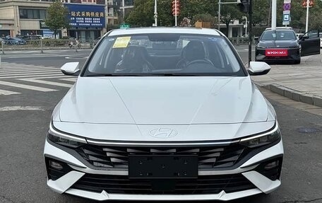 Hyundai Elantra, 2025 год, 1 890 000 рублей, 2 фотография