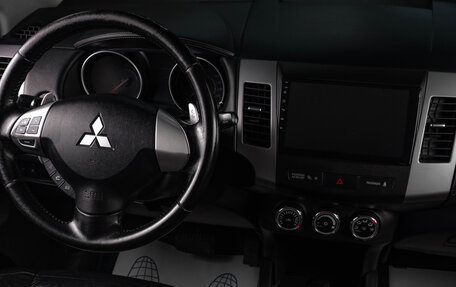 Mitsubishi Outlander III рестайлинг 3, 2012 год, 1 299 000 рублей, 12 фотография