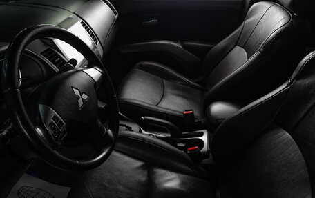 Mitsubishi Outlander III рестайлинг 3, 2012 год, 1 299 000 рублей, 8 фотография