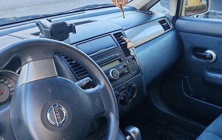 Nissan Tiida, 2010 год, 680 000 рублей, 2 фотография