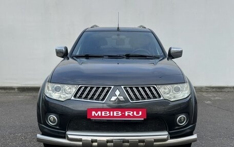 Mitsubishi Pajero Sport II рестайлинг, 2013 год, 1 780 000 рублей, 2 фотография