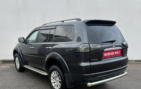 Mitsubishi Pajero Sport II рестайлинг, 2013 год, 1 780 000 рублей, 7 фотография