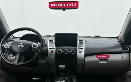 Mitsubishi Pajero Sport II рестайлинг, 2013 год, 1 780 000 рублей, 15 фотография