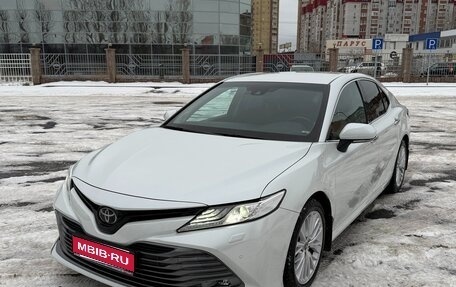 Toyota Camry, 2019 год, 3 400 000 рублей, 1 фотография