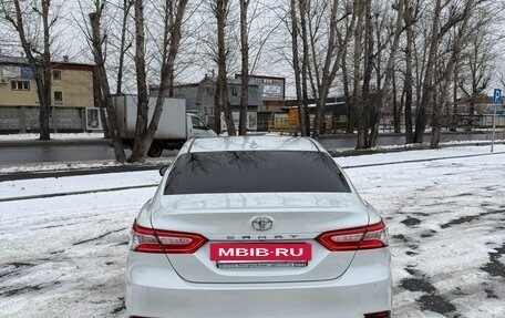 Toyota Camry, 2019 год, 3 400 000 рублей, 4 фотография