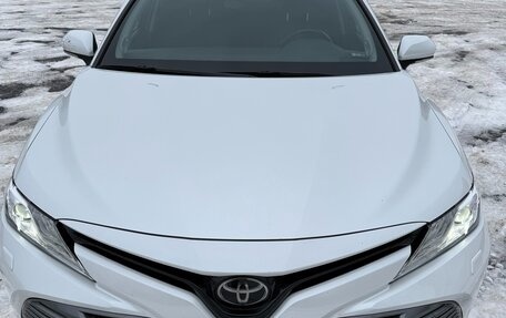 Toyota Camry, 2019 год, 3 400 000 рублей, 7 фотография