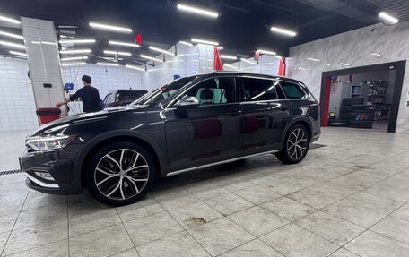 Volkswagen Passat B8 рестайлинг, 2019 год, 3 580 000 рублей, 2 фотография