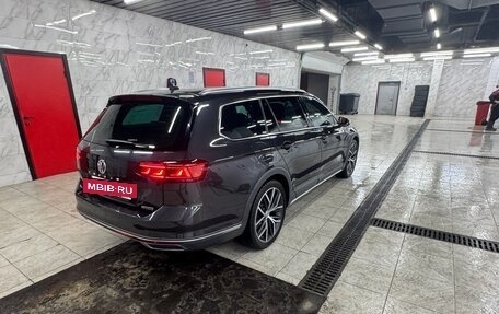 Volkswagen Passat B8 рестайлинг, 2019 год, 3 580 000 рублей, 15 фотография