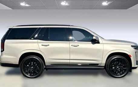 Cadillac Escalade V, 2024 год, 276 365 рублей, 2 фотография