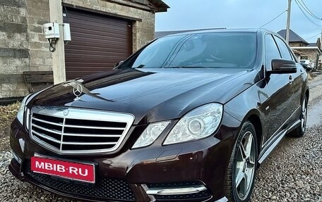 Mercedes-Benz E-Класс, 2011 год, 1 300 000 рублей, 1 фотография