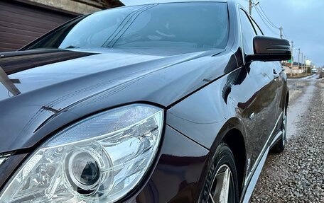 Mercedes-Benz E-Класс, 2011 год, 1 300 000 рублей, 5 фотография