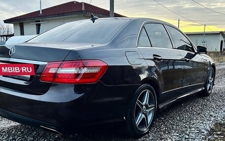 Mercedes-Benz E-Класс, 2011 год, 1 300 000 рублей, 7 фотография