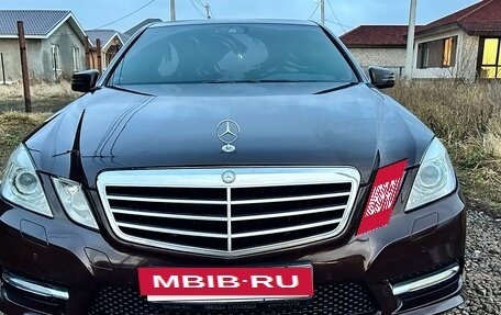 Mercedes-Benz E-Класс, 2011 год, 1 300 000 рублей, 2 фотография