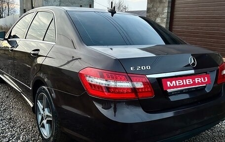 Mercedes-Benz E-Класс, 2011 год, 1 300 000 рублей, 10 фотография