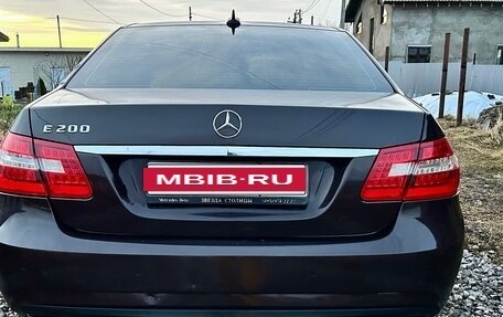 Mercedes-Benz E-Класс, 2011 год, 1 300 000 рублей, 9 фотография