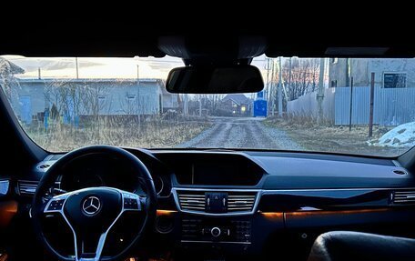 Mercedes-Benz E-Класс, 2011 год, 1 300 000 рублей, 22 фотография