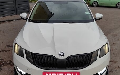 Skoda Octavia, 2017 год, 1 950 000 рублей, 3 фотография