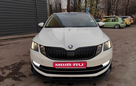 Skoda Octavia, 2017 год, 1 950 000 рублей, 10 фотография