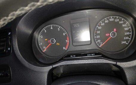 Volkswagen Polo VI (EU Market), 2015 год, 500 000 рублей, 10 фотография