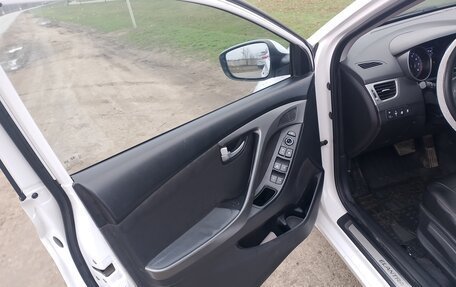 Hyundai Elantra V, 2015 год, 1 200 000 рублей, 5 фотография