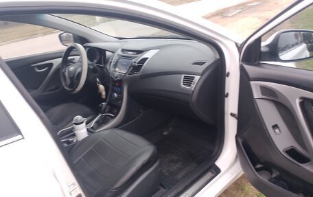 Hyundai Elantra V, 2015 год, 1 200 000 рублей, 2 фотография