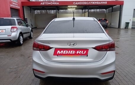 Hyundai Solaris II рестайлинг, 2018 год, 1 050 000 рублей, 8 фотография