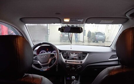 Hyundai Solaris II рестайлинг, 2018 год, 1 050 000 рублей, 20 фотография