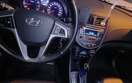 Hyundai Solaris II рестайлинг, 2016 год, 1 240 000 рублей, 15 фотография