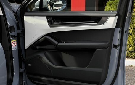 Porsche Cayenne III, 2025 год, 18 990 000 рублей, 21 фотография