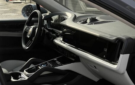 Porsche Cayenne III, 2025 год, 18 990 000 рублей, 23 фотография