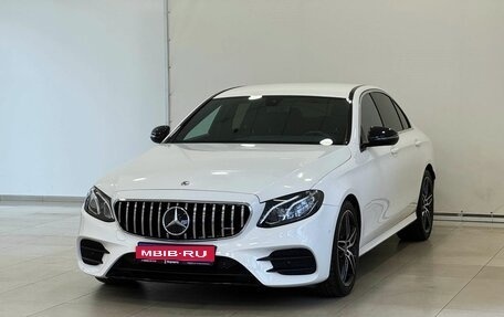 Mercedes-Benz E-Класс, 2017 год, 3 437 000 рублей, 1 фотография