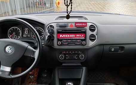 Volkswagen Tiguan I, 2010 год, 780 000 рублей, 11 фотография