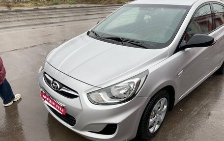 Hyundai Solaris II рестайлинг, 2014 год, 750 000 рублей, 14 фотография